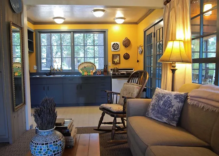 Strawberry Creek Inn Idyllwild