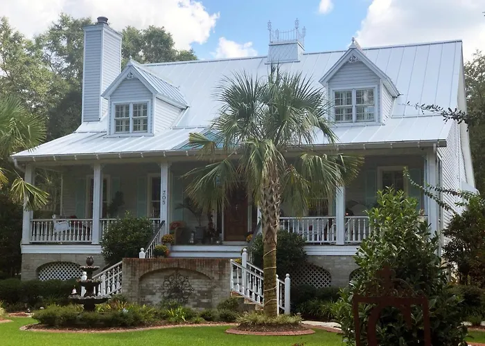 Caroline'S Bed And Breakfast
