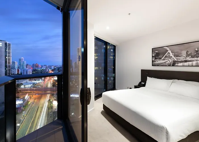 Experience Bella Hotel Apartments Melbourne City