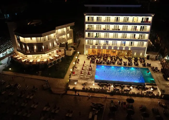 Hotel Elesio Golem 