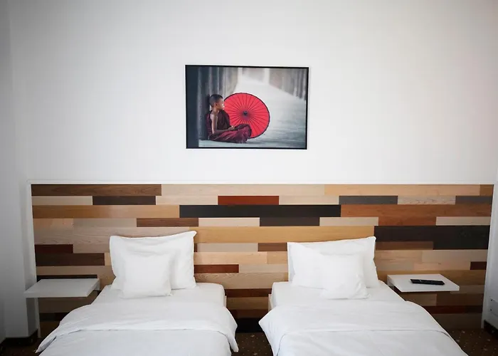 1Hotels
