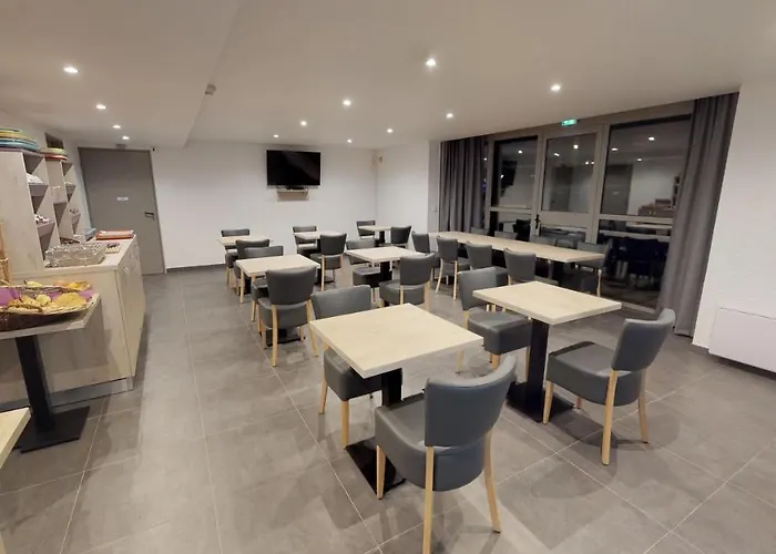 Hôtel du stade ex Kyriad Direct Lille Est Stade Pierre Mauroy Villeneuve-d'Ascq