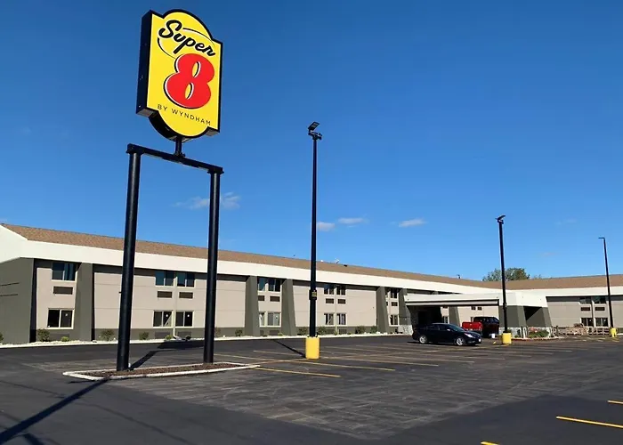 Super 8 By Wyndham South Holland Hotel