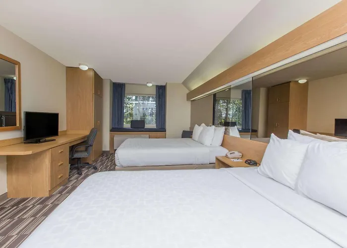 Baymont Inn & Suites By Wyndham Anchorage Airport