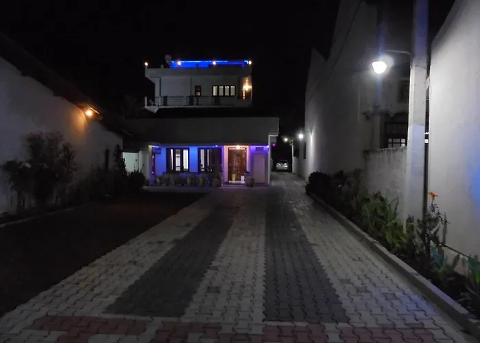 Negombo Hotels