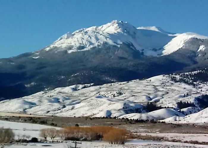 Yellowstone Basin Inn