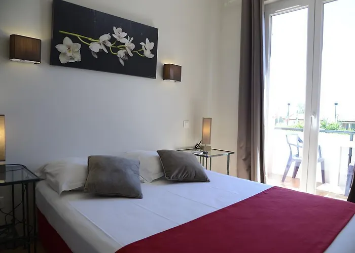 Auberge Du Cap Negre Le Lavandou