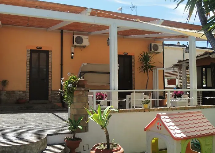All'Ombra Del Noce B&B Catona Di Reggio Calabria