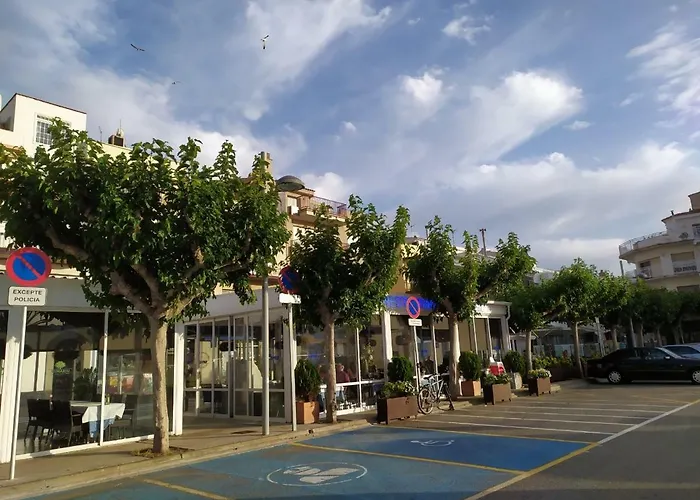Can Pau Guesthouse Llançà