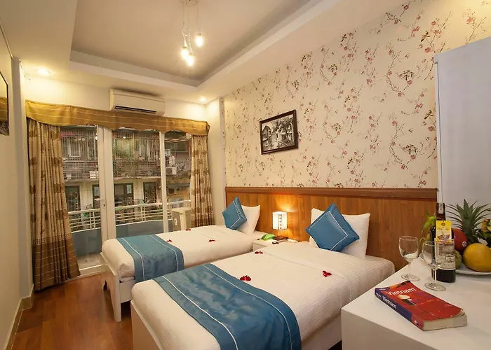 Hanoi Brother Inn & Travel