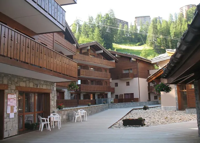 Lagrange Vacances Les Chalets Edelweiss La Plagne