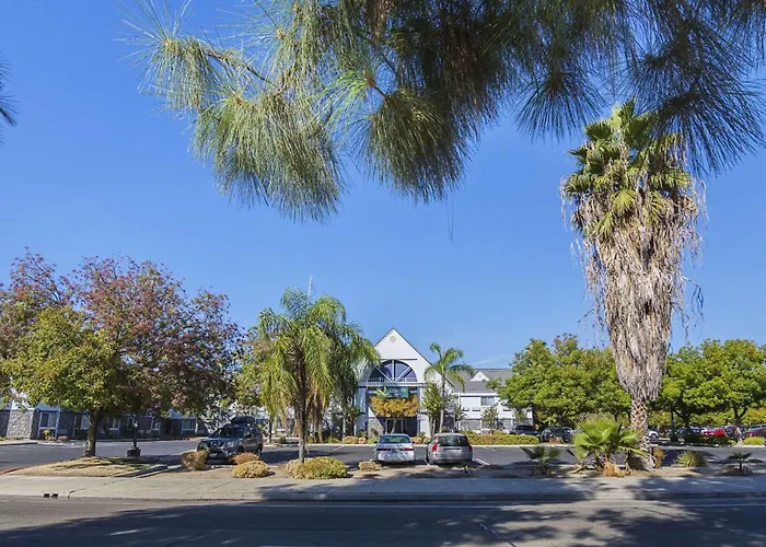 Quality Inn Fresno Yosemite Airport