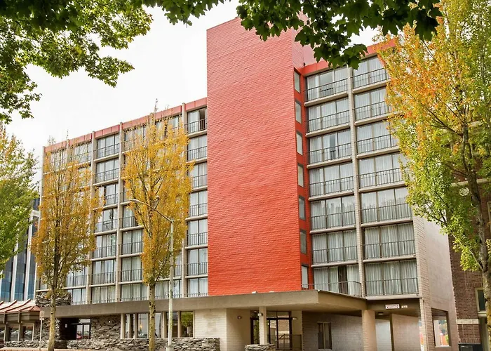 Red Lion Inn & Suites Olympia, Governor Hotel