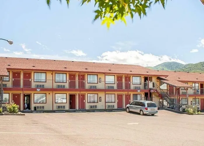 Ashland Valley Inn