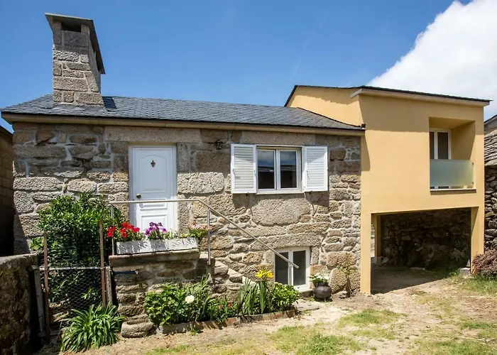 Casas Peralta - Amarela Acomodação com café da manhã Arouca