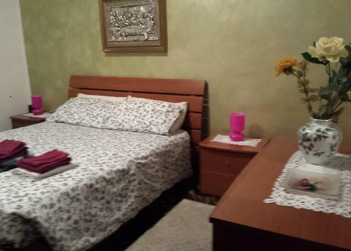 Hotel La via per Milano Vigevano