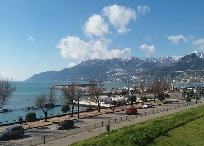 Bed and Breakfast Dimora Tafuri Salerno