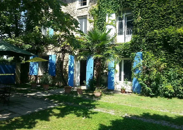 Le Mas des Platanes Entraigues-sur-la-Sorgue