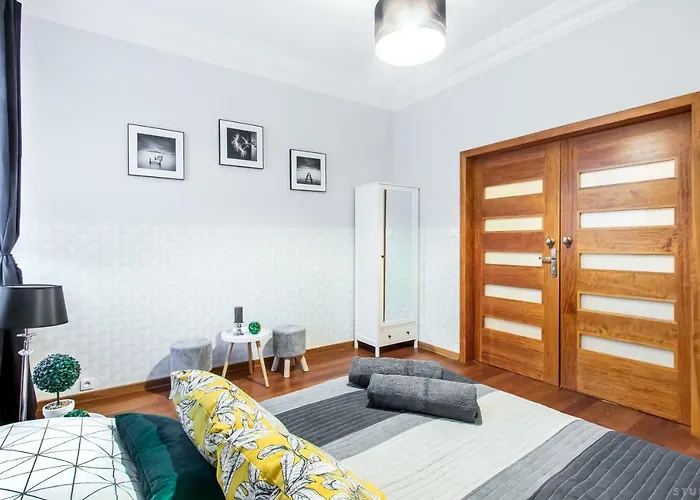 *Clicktheflat* Wilcza 33 Street Apart Rooms In The City Center Warschau