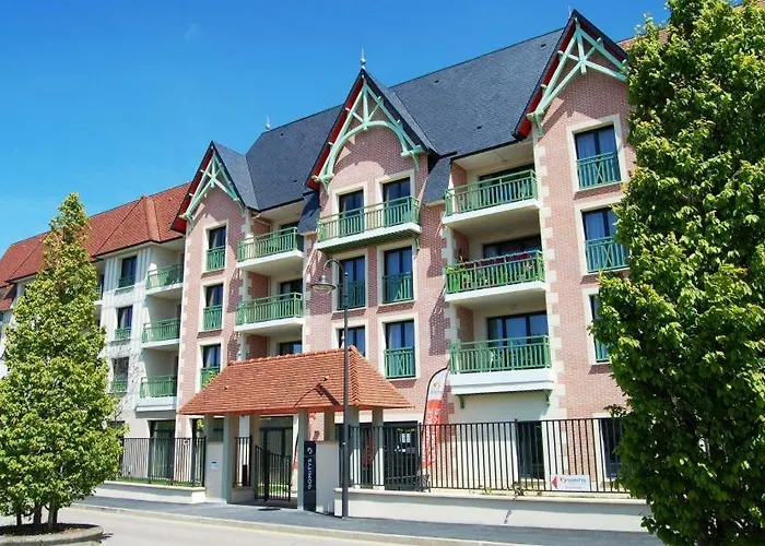 Résidence Services Seniors Domitys - Les Safrans Dives-sur-Mer