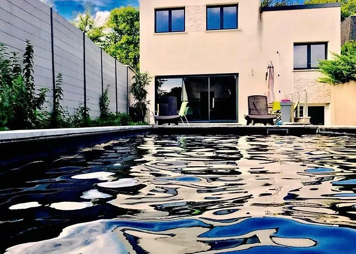 Villa D'Ay-Champagne