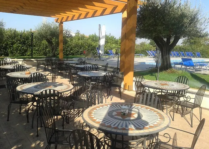Hotel Villa Aurora Latina