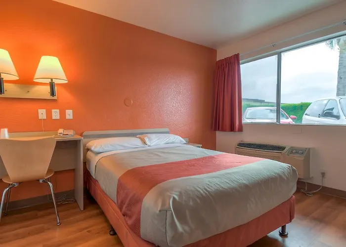 Motel 6-Whittier, Ca - Los Angeles