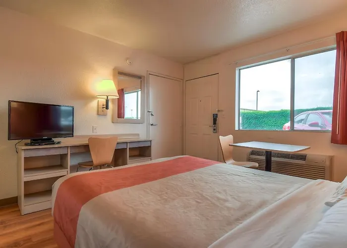 Motel 6-Whittier, Ca - Los Angeles