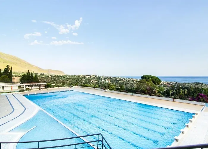Torre Artale Hotel Trabia