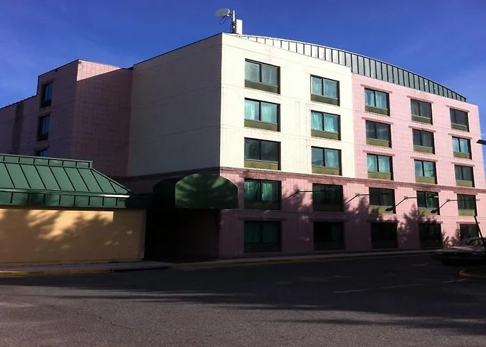 Northeast Garden Inn Laurel