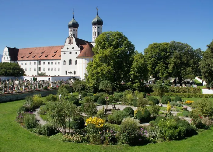 Gäste- und Tagungszentrum im Don Bosco Kloster Benediktbeuern