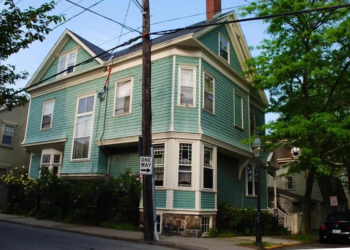 Austin House Inn Newport