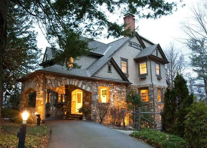 North Lodge On Oakland Bed And Breakfast Asheville
