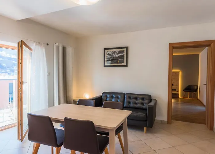 Residence-Garni Haus Tschenett Prato allo Stelvio