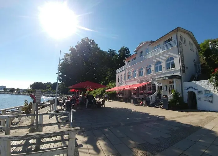 Faehrblick - Pension Direkt Am Wasser