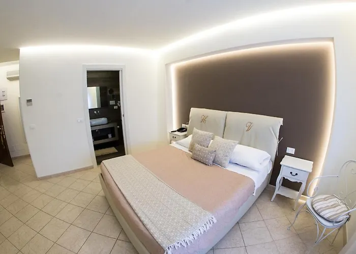 Hotel Victoria Torre Santa Sabina