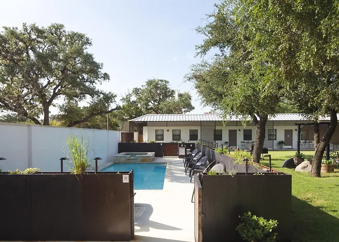 Hotel Flora And Fauna Wimberley
