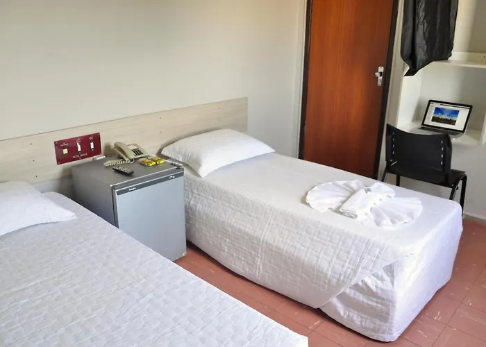 Hotel Caçula Londrina