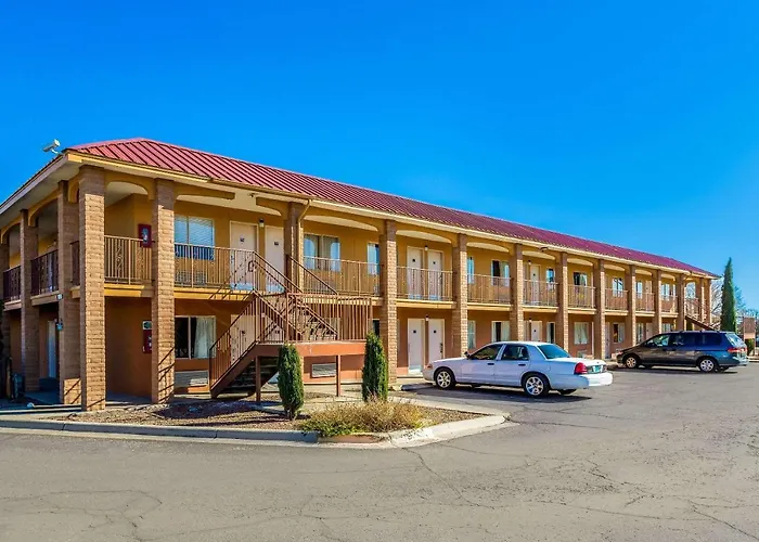 Mesilla Valley Days Inn & Suites Las Cruces