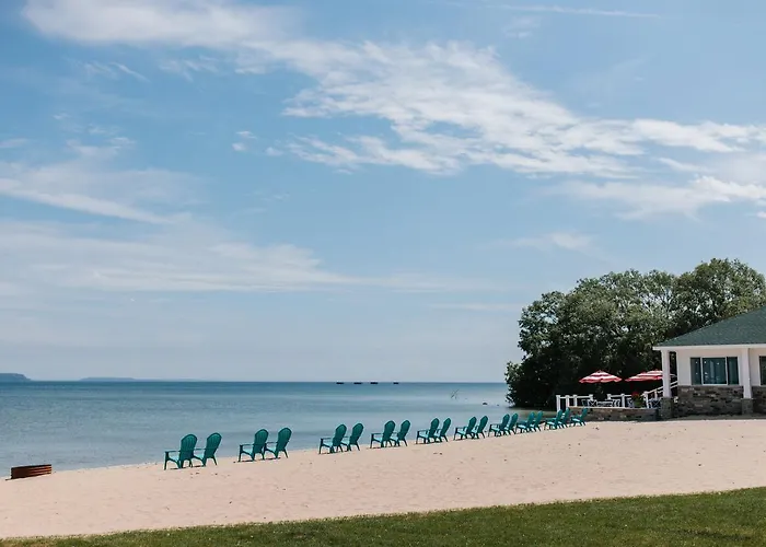 Breakers Resort - Lakeside Saint Ignace