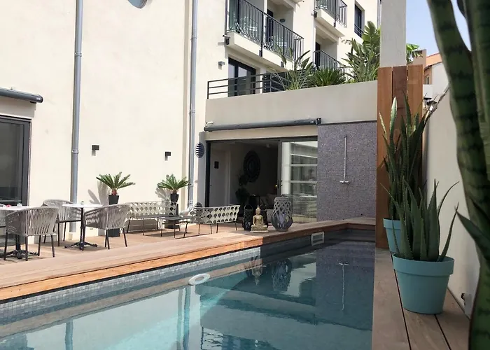 Hotel La Villa Port D'Antibes & Spa